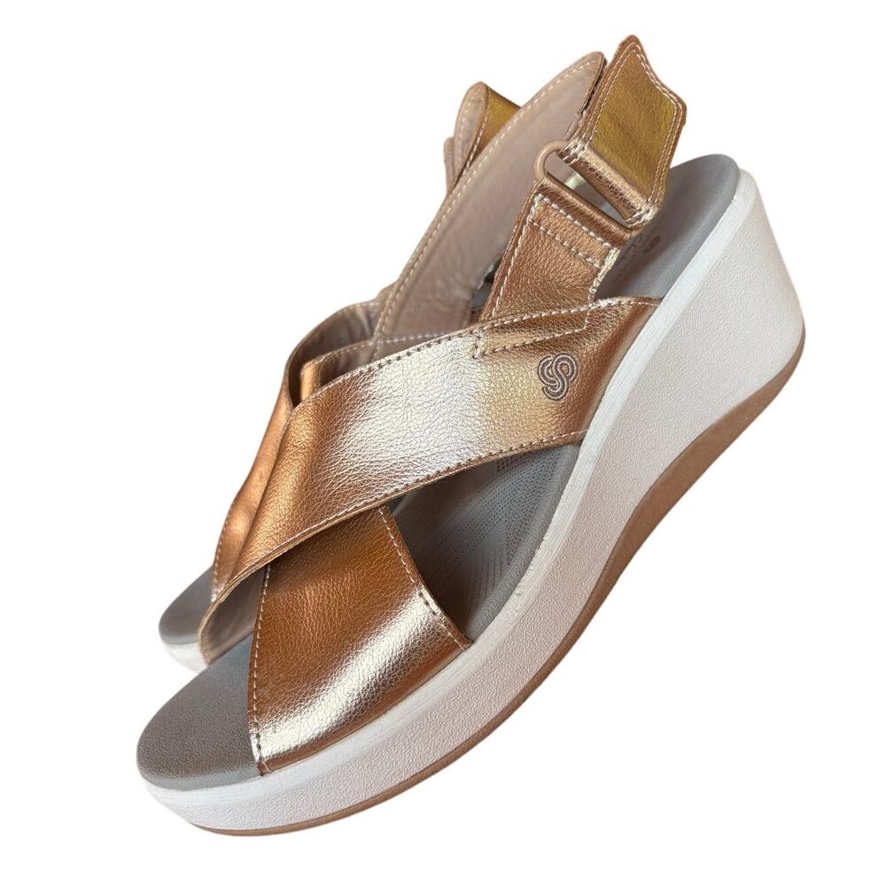 Clarks Rose Gold Metallic Cloudstepper Platform Sandals size 8.5 - Picture 2 of 13
